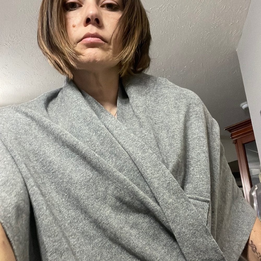 2 way to wear knit wrap